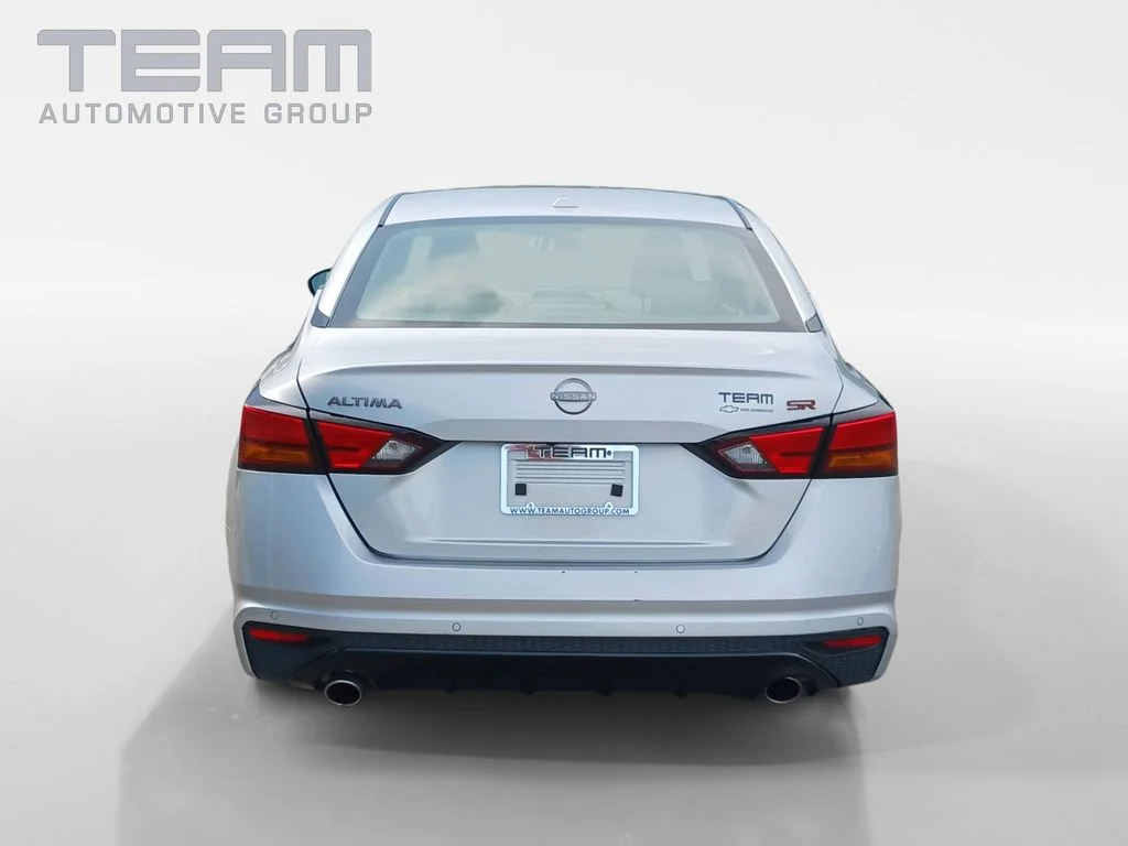 Used 2024 Silver Nissan 2.5 SR image 6