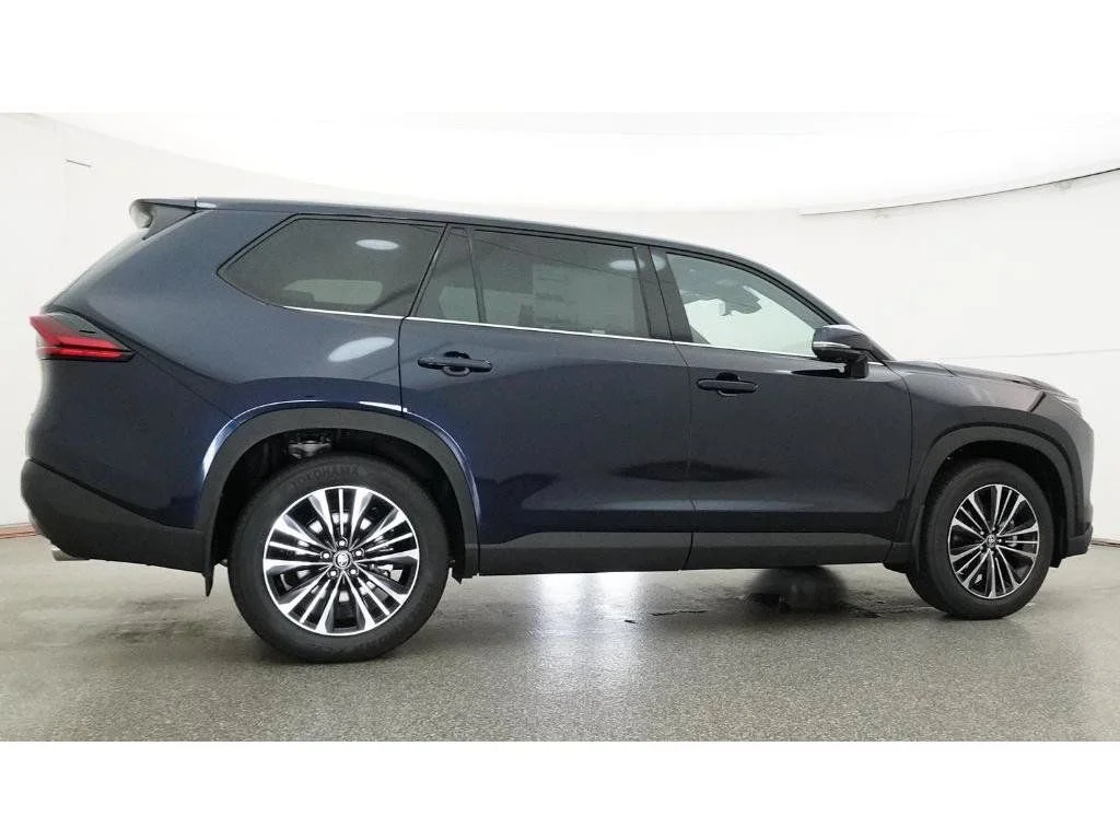 New 2026  Toyota MAX Platinum image 33