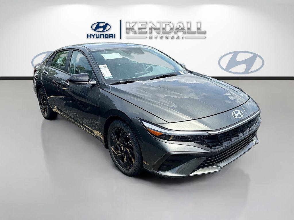 New 2026 Amazon Gray Hyundai SEL Sport image 1