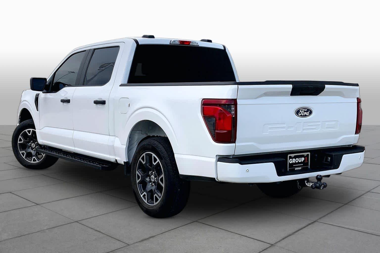 Certified Used 2024 Oxford White Clearcoat Ford STX image 12