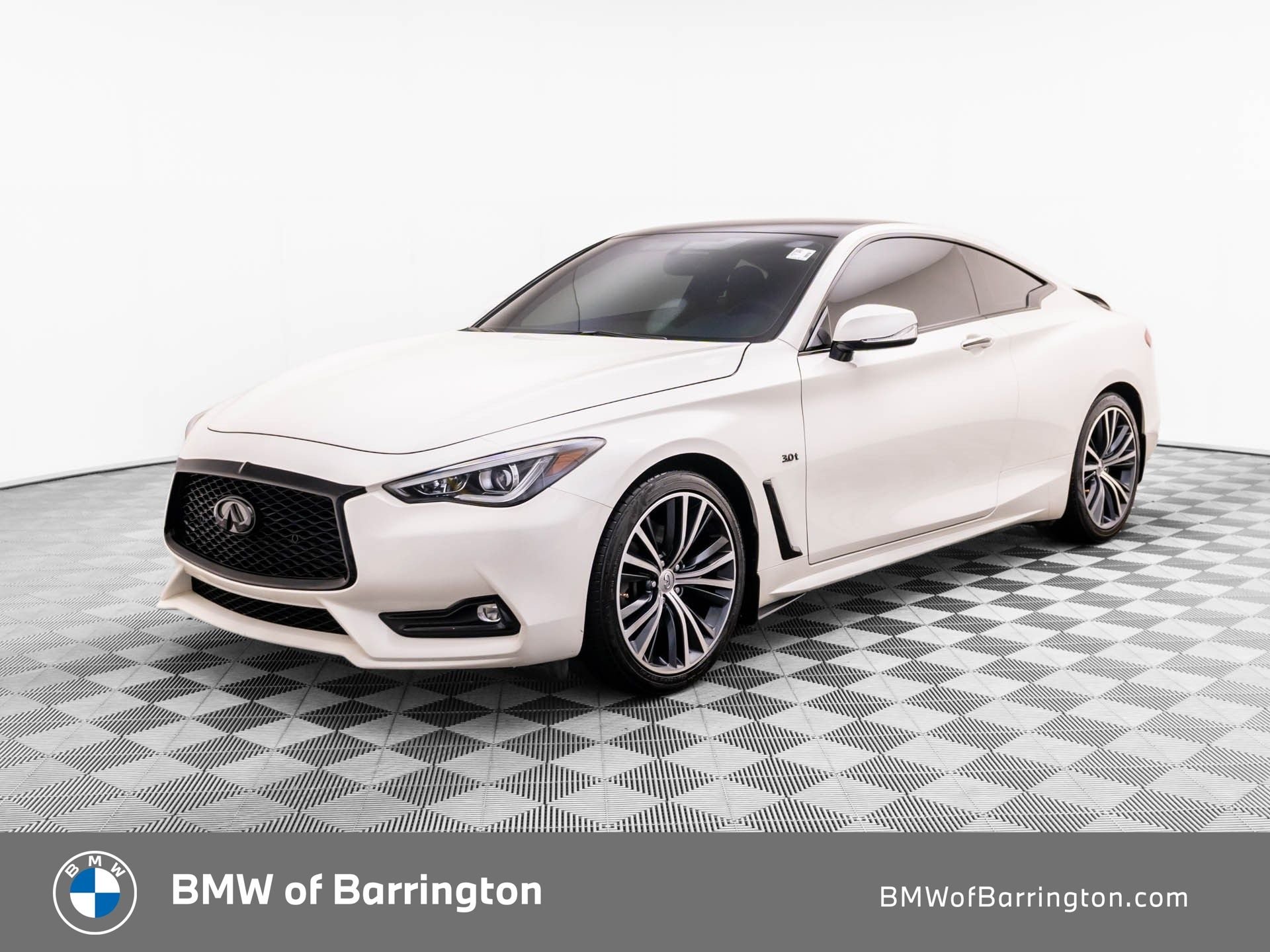 2017 INFINITI Q60