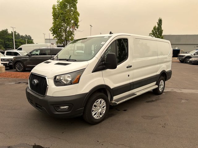 2025 Ford Transit-250 