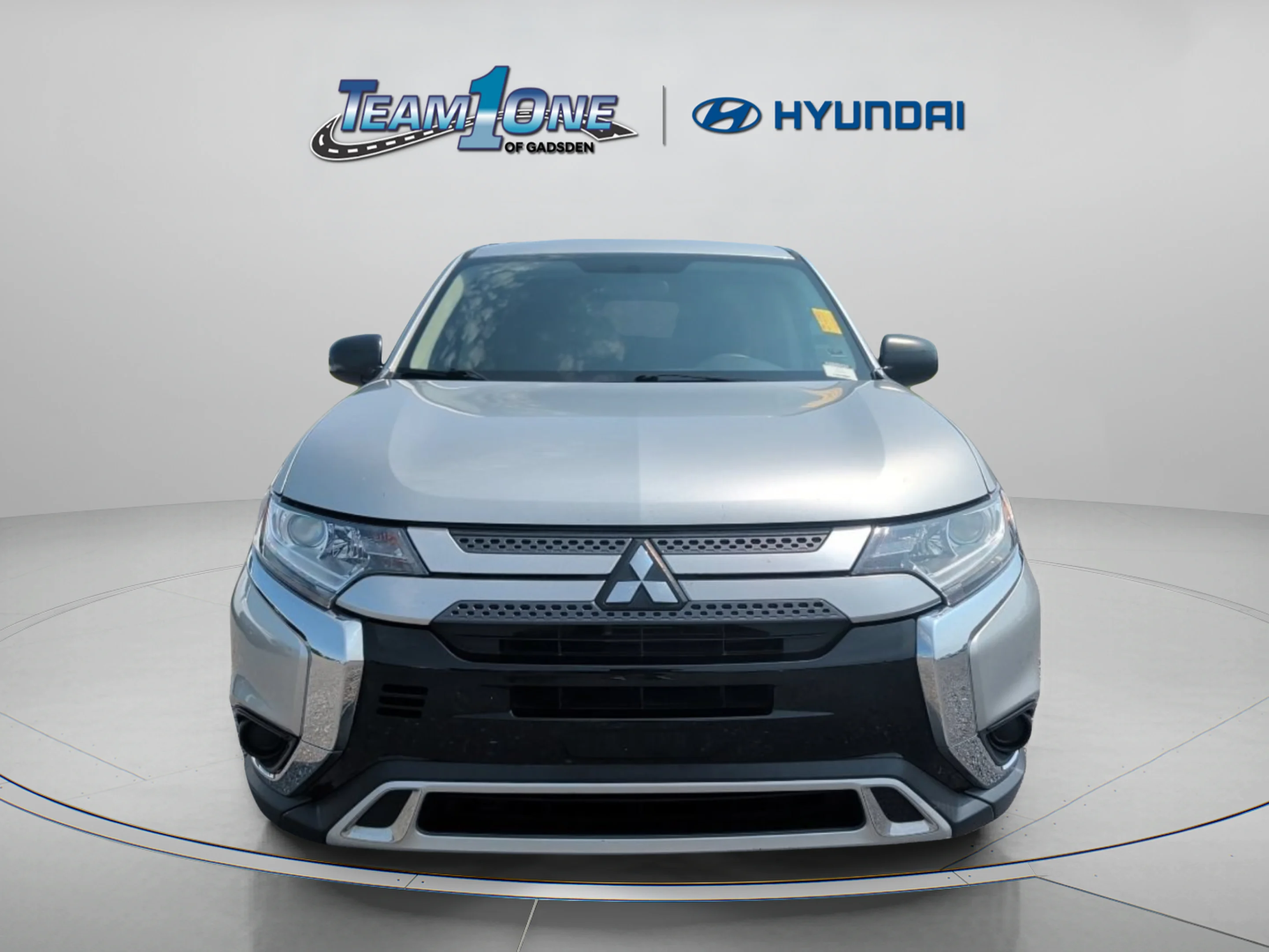Used 2019 Silver Mitsubishi ES image 2