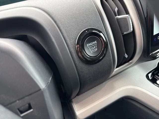 Used 2025 Black Ford Active image 21