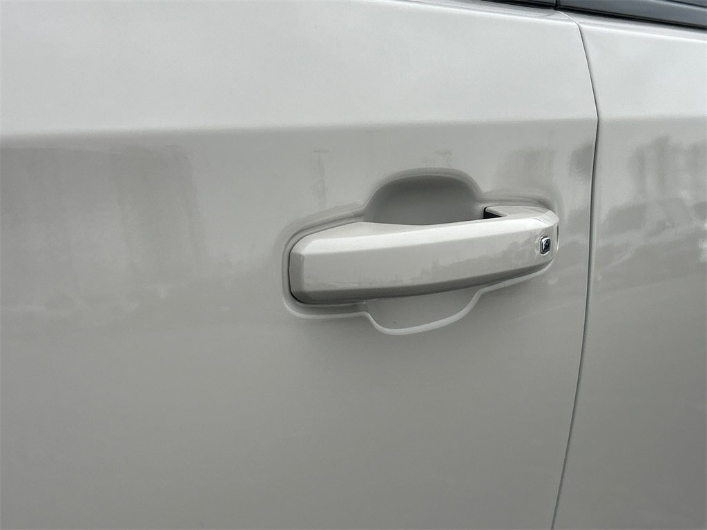 2026 GMC SIERRA - Image 13