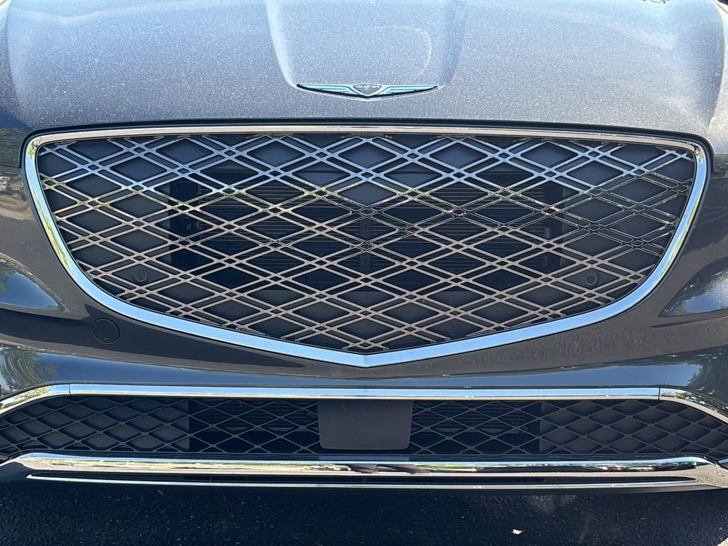 Certified Used 2026 Makalu Gray Genesis 2.5T image 9