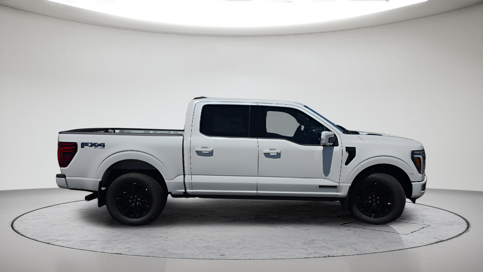 New 2026 Star White Metallic Tri-Coat Ford Platinum® image 18