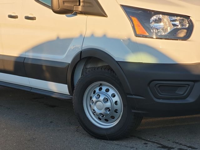 New 2025 Oxford White Ford Cargo Van image 3