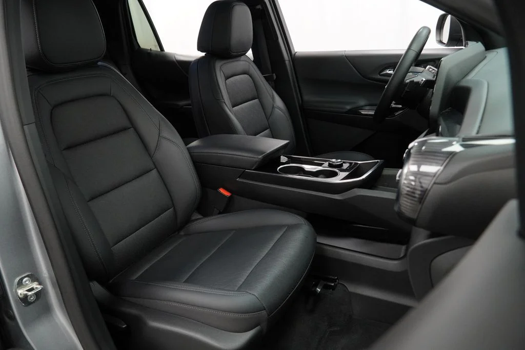 Used 2026 Gray Chevrolet LT image 41