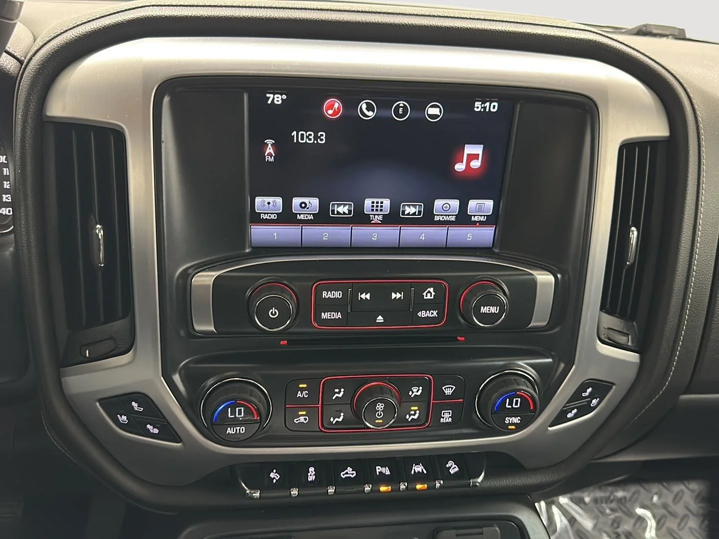 Used 2016 MAHOGANY METALLIC GMC SLT image 13