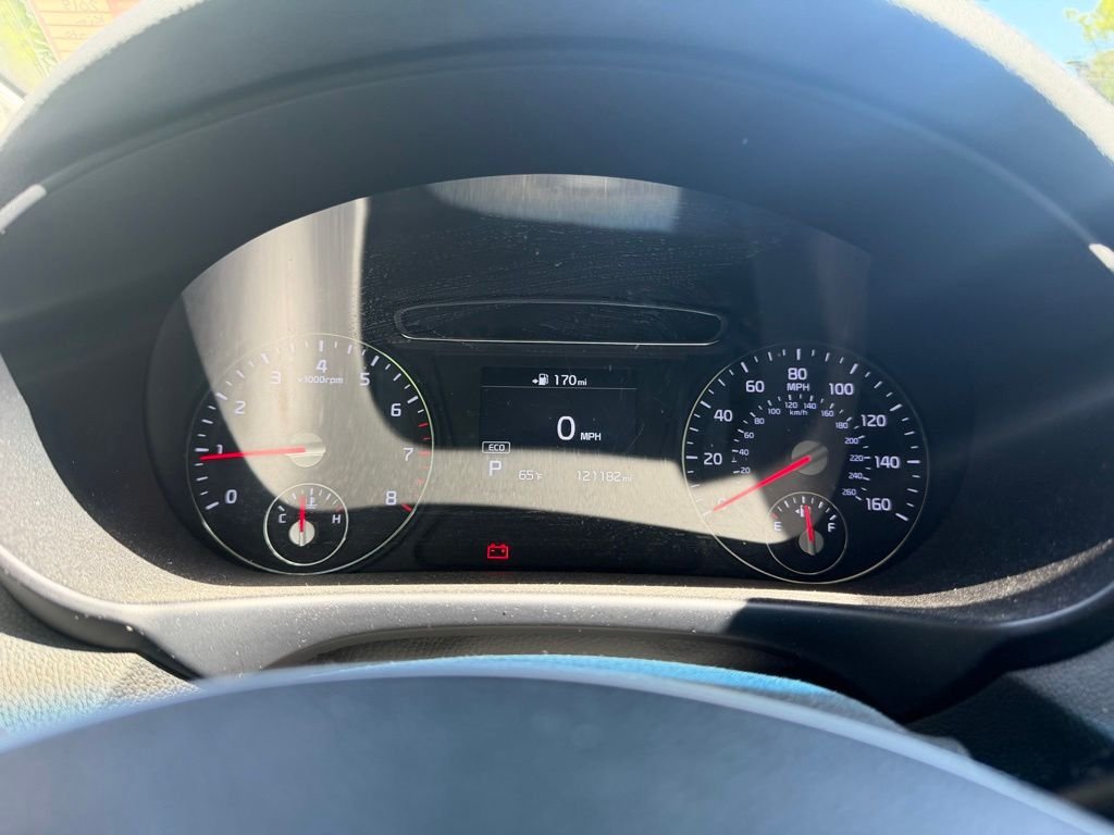 Used 2019 Titanium Silver Kia LX image 20