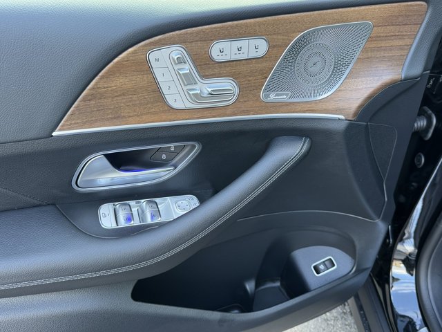 New 2026 Obsidian Black Metallic Mercedes-Benz GLE 350 image 8
