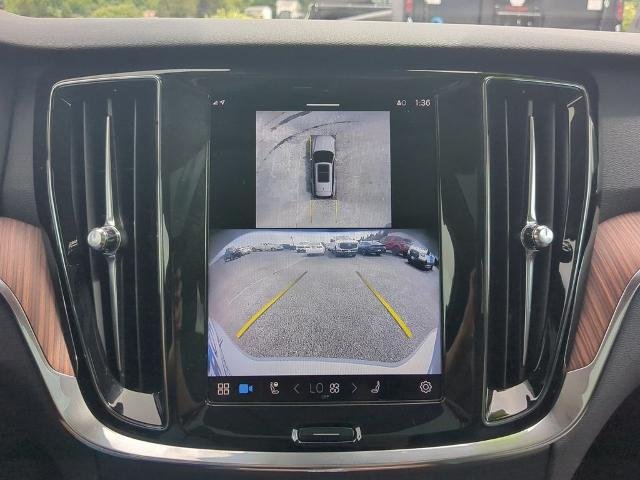 Used 2025 Silver Volvo  image 25