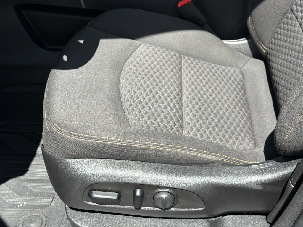 2020 GMC Terrain SLE - Photo 24