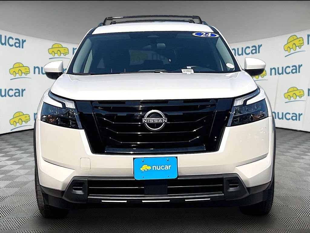 Used 2024 White Nissan SV image 2