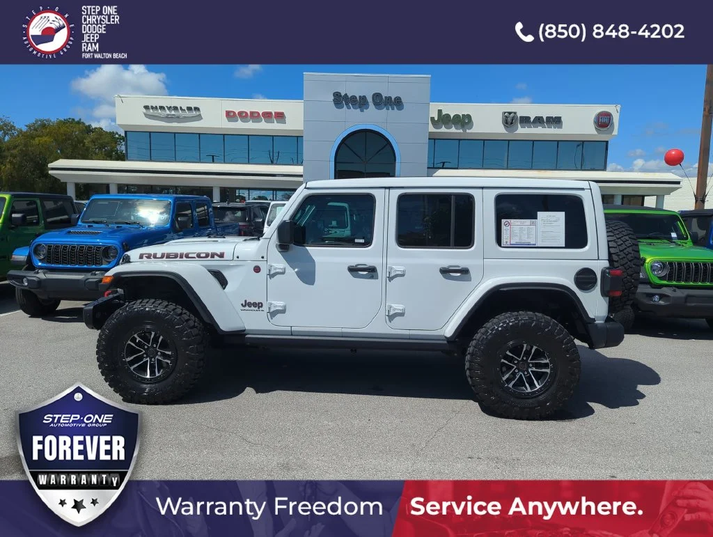 Used 2025 White Jeep Rubicon X image 3