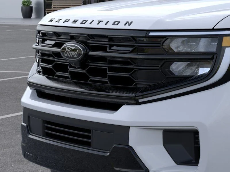 New 2026 Space Silver Metallic Ford Platinum image 18