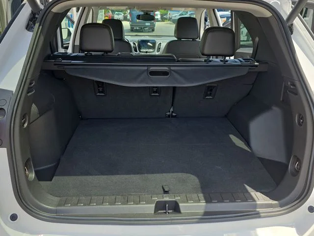 Used 2024 White Chevrolet Premier image 13