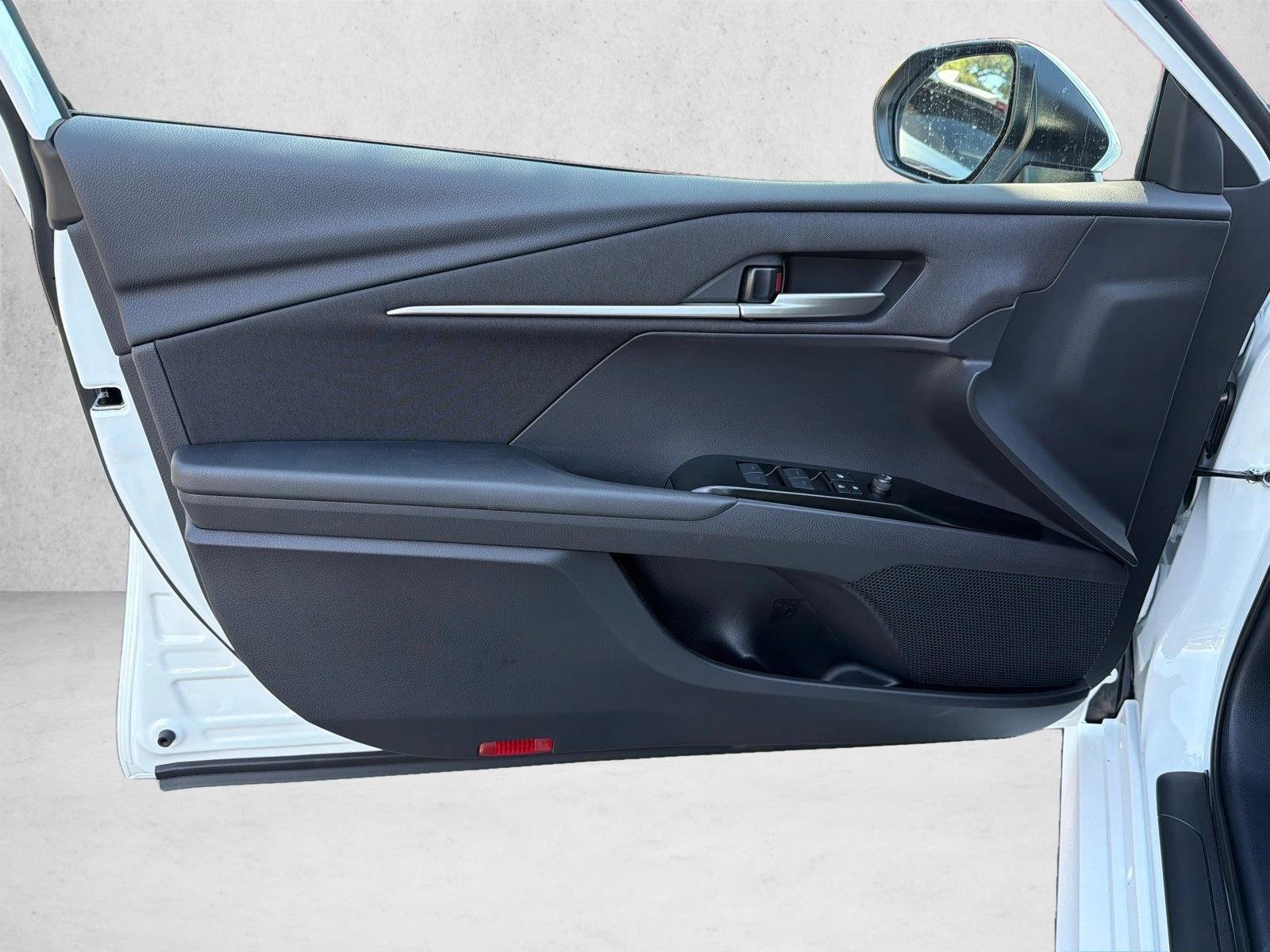 New 2026 Ice Cap Toyota LE image 10