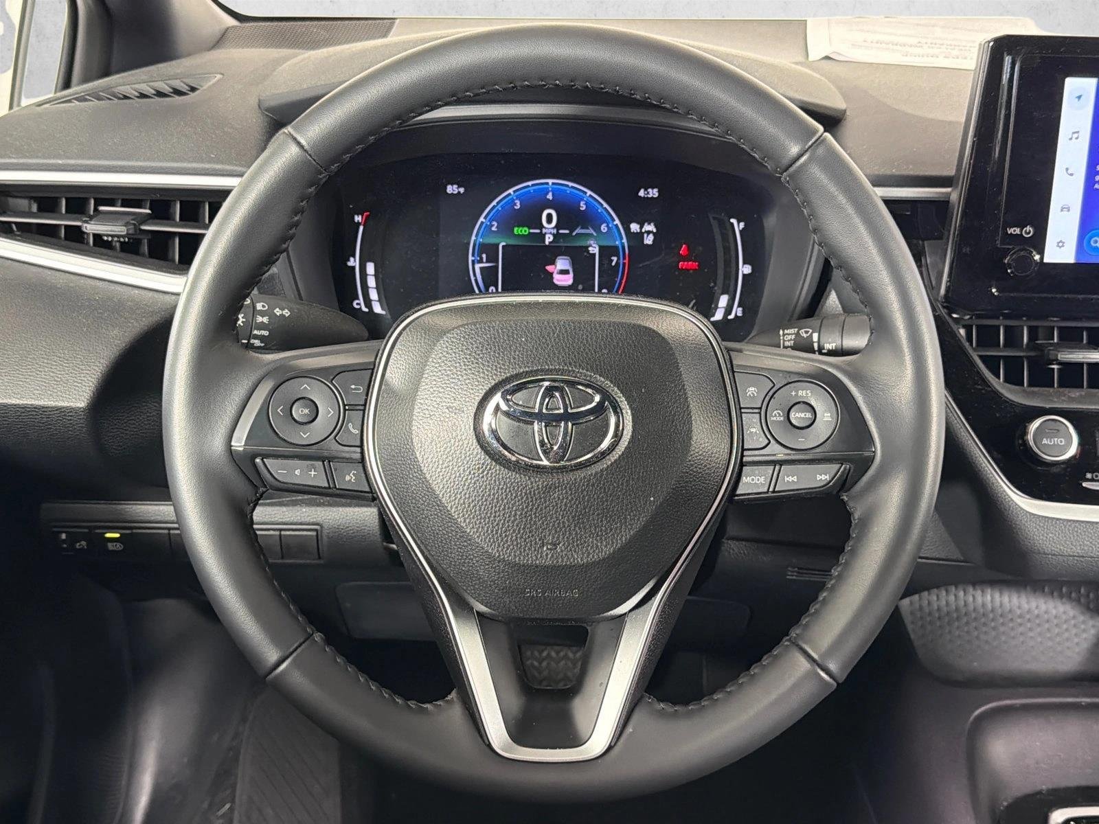 Used 2026  Toyota SE image 23