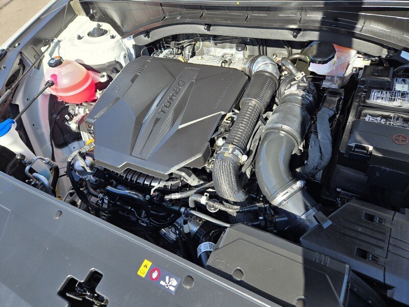 Used 2025 White Kia EX image 17