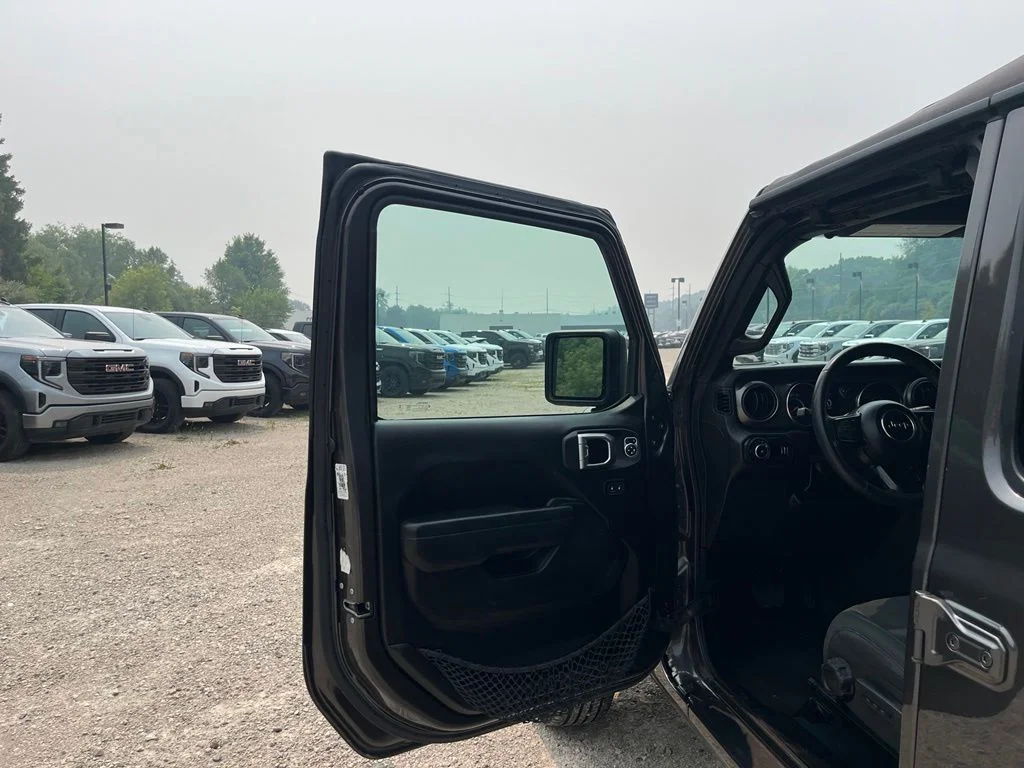 Used 2023 Granite Jeep Sport S image 16