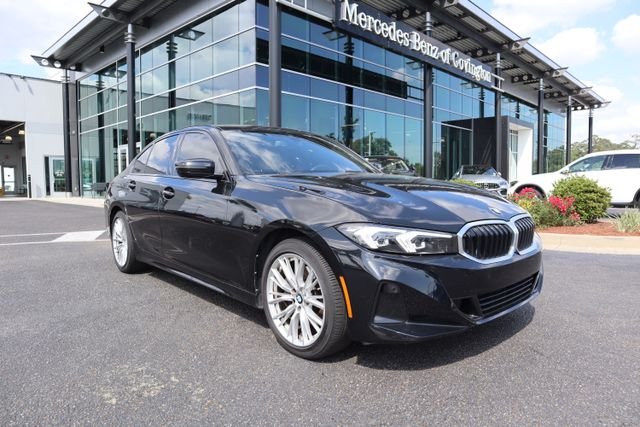2023 BMW 3 Series 330i Sedan's photo
