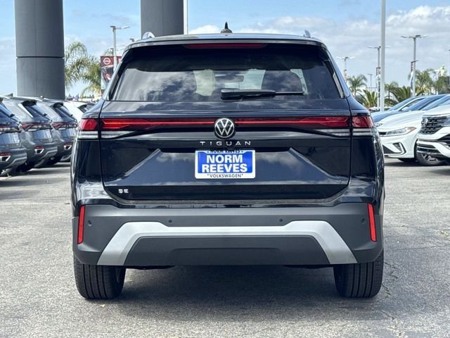 New 2026 Black Volkswagen 2.0T SE image 4