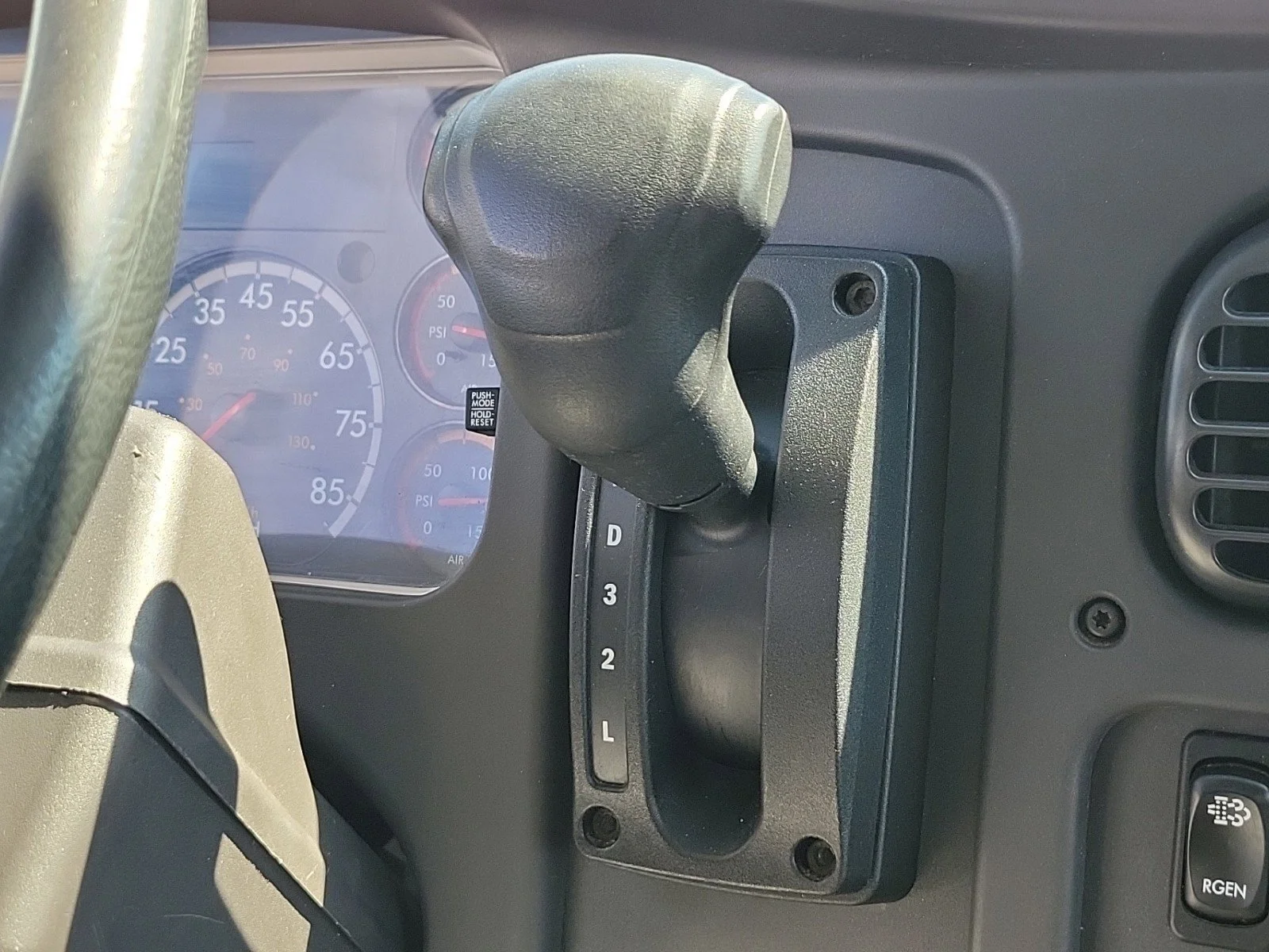 Used 2019 White Freightliner  image 30