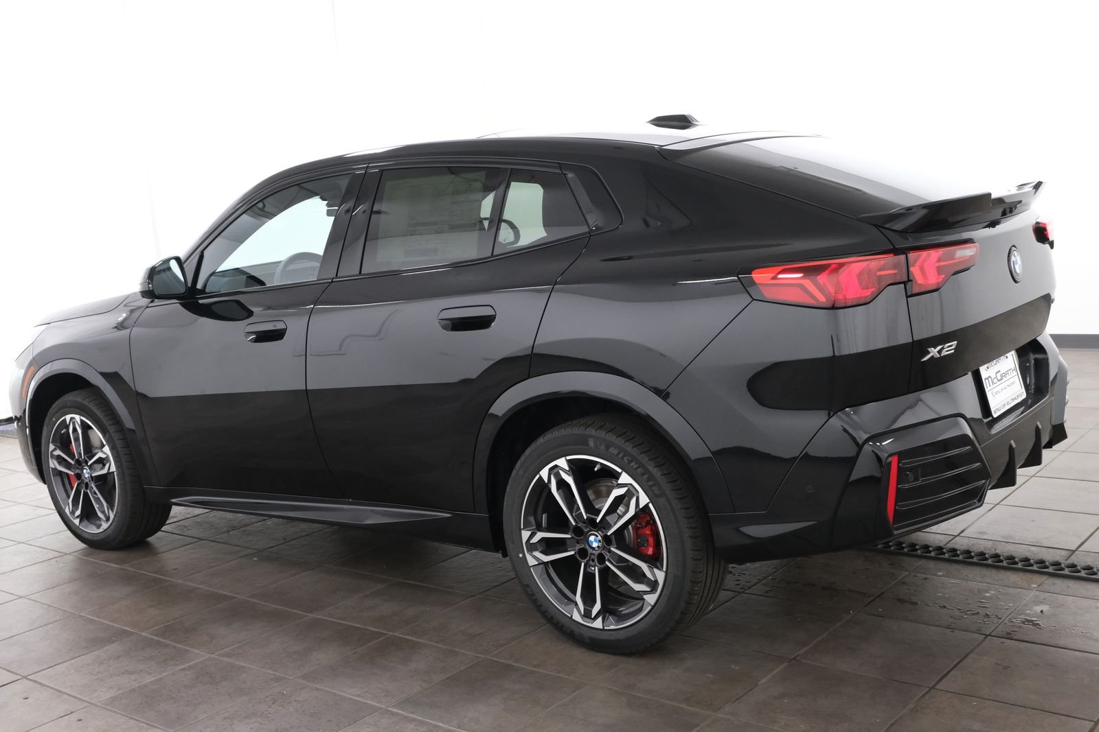 New 2026 Black Sapphire Metallic BMW xDrive28i image 3