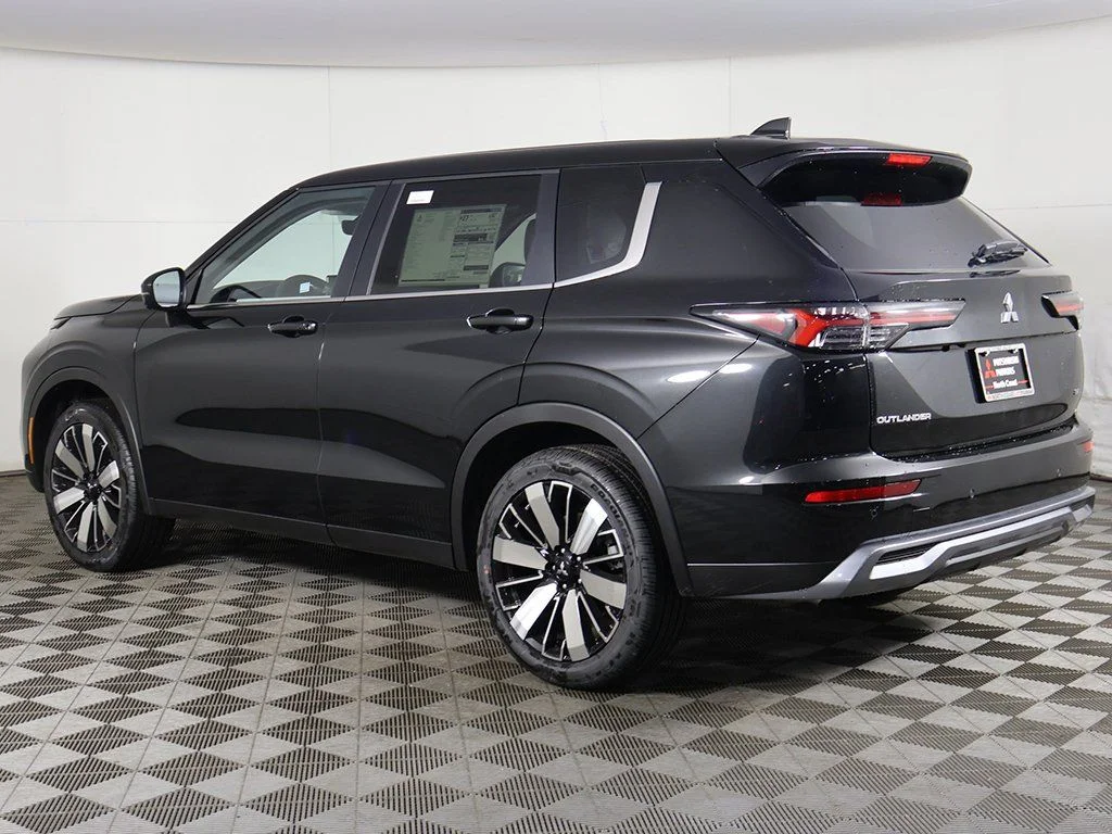 New 2026 Black Mitsubishi SE 1.5T S-AWC image 10