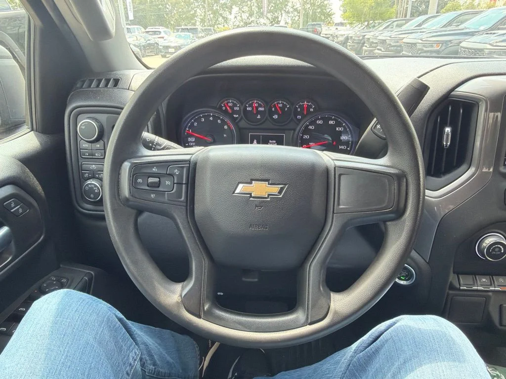 Used 2022 Blue Chevrolet Custom image 10
