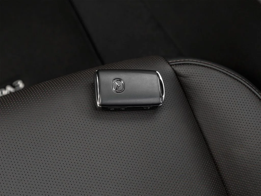 Used 2021 Blue Mazda Preferred image 50