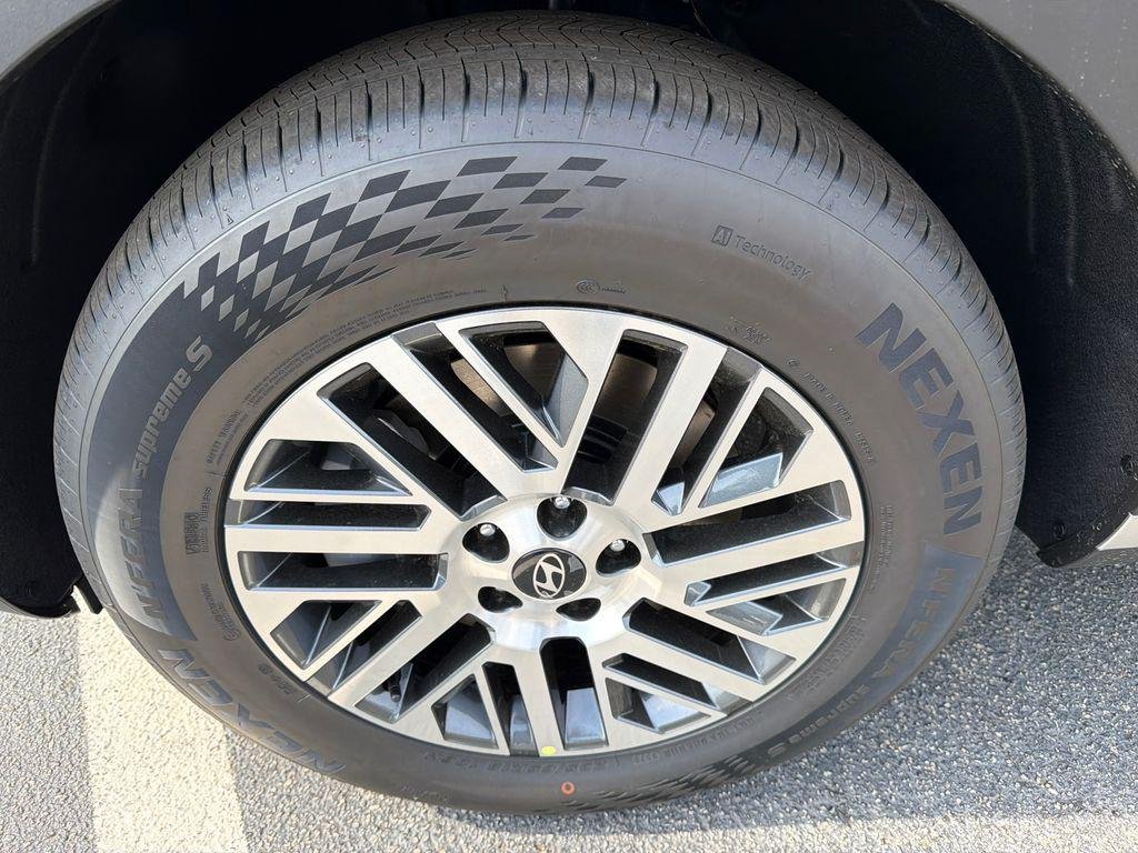New 2026 Blue Hyundai SEL FWD image 11