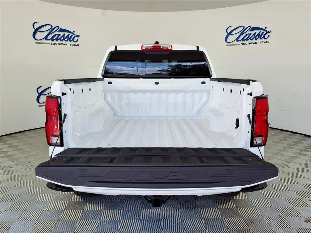 New 2026 Summit White Chevrolet LT image 66