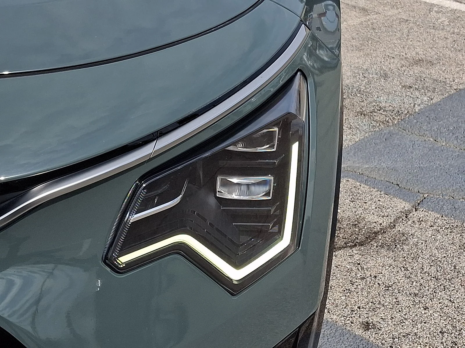 Certified Used 2023 Green Kia SX Touring image 9
