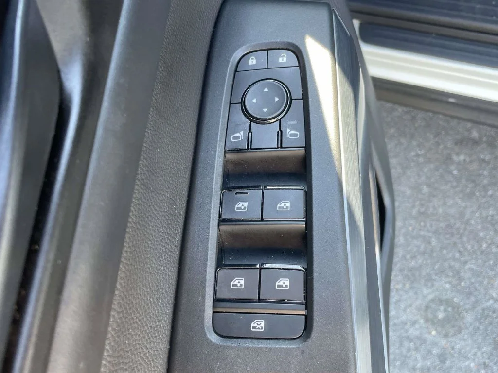 Used 2024 White Nissan Rock Creek image 16