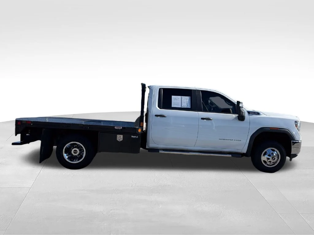 Used 2022 White GMC Pro image 28