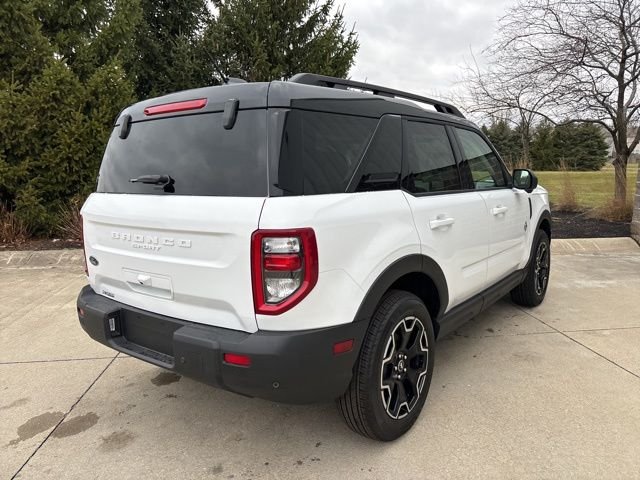 New 2025 Oxford White Ford Outer Banks® image 6