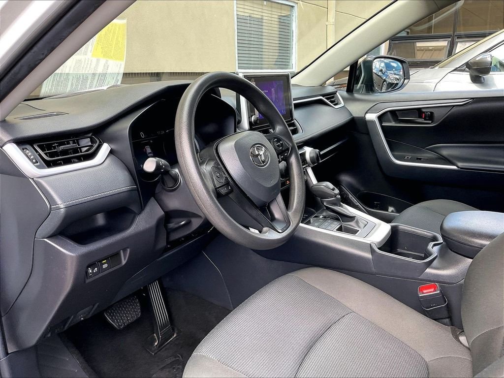 Used 2025 White Toyota LE image 8