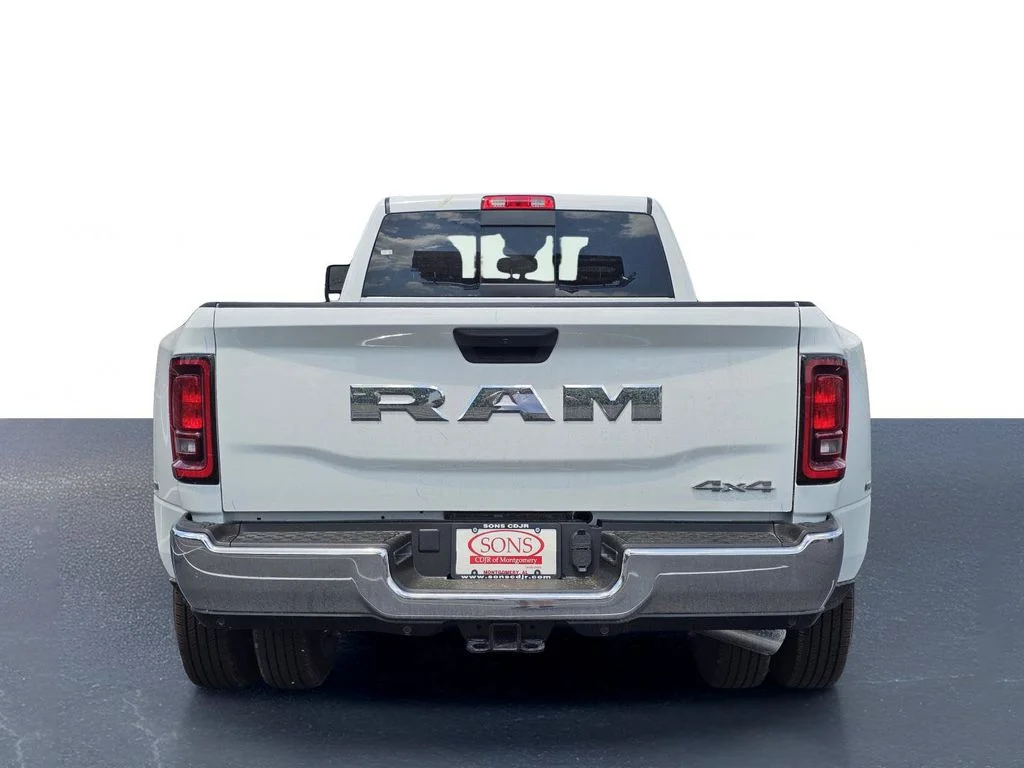 New 2026 Bright White Clear-Coat Exterior Paint RAM Tradesman image 12