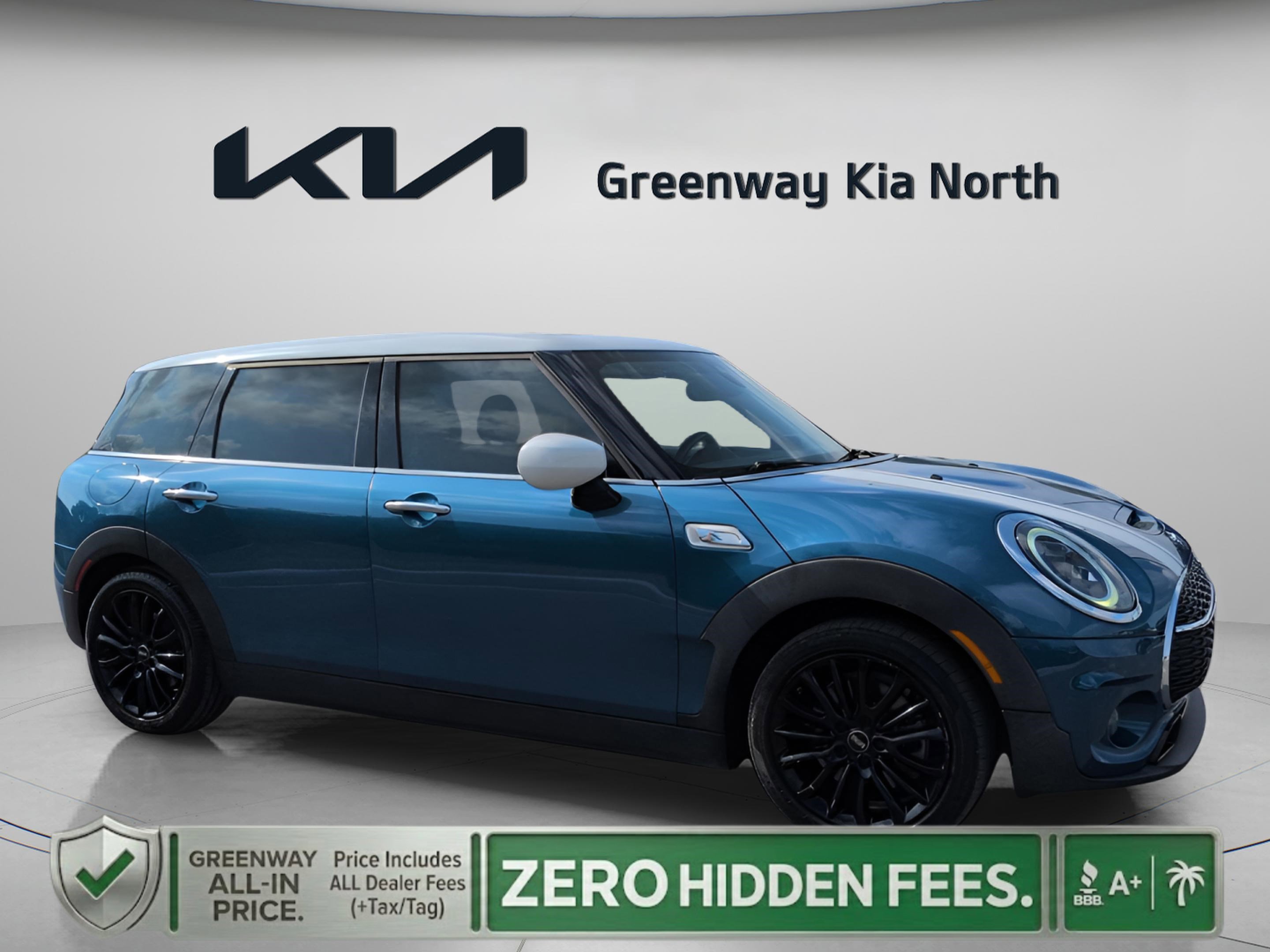 2022 MINI Clubman Cooper S's photo
