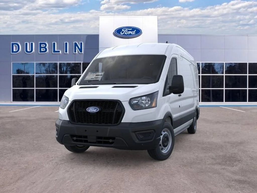 New 2026 Oxford White Ford Base image 2