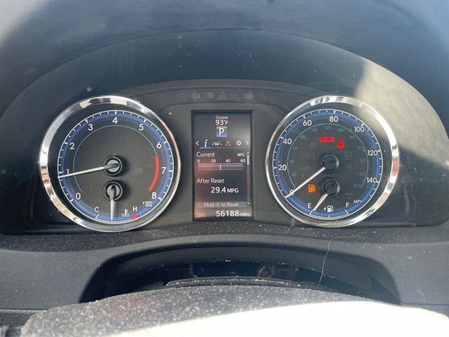 Used 2018 Red Toyota SE image 5