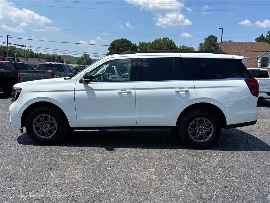 New 2027 Star White Metallic Tri-Coat Ford Active image 4
