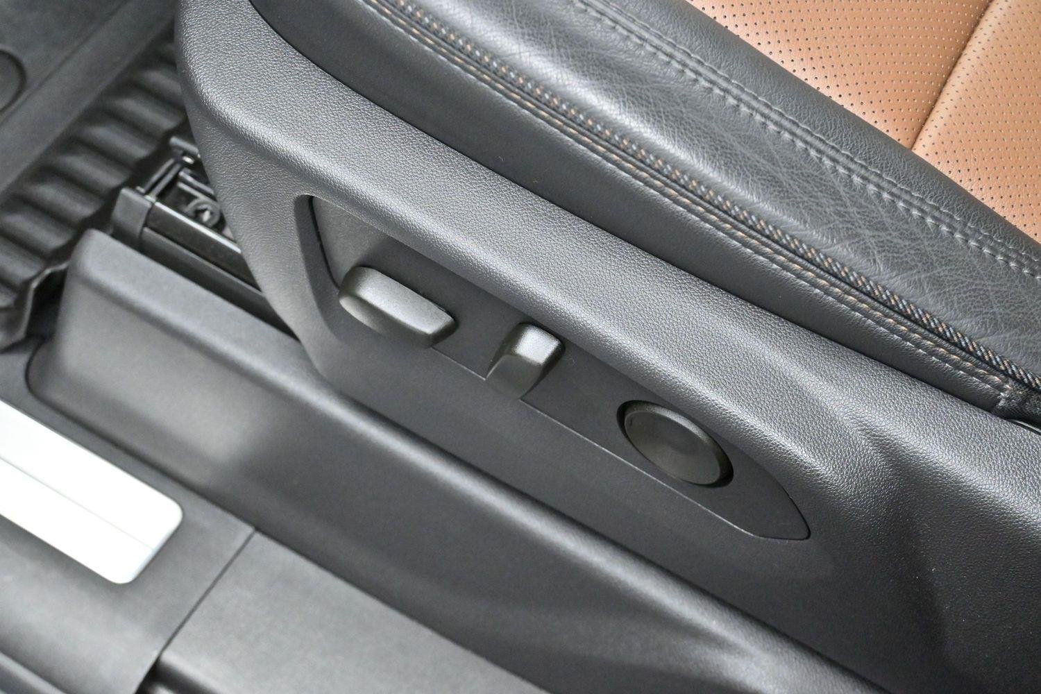 Used 2025 Black Chevrolet High Country image 15