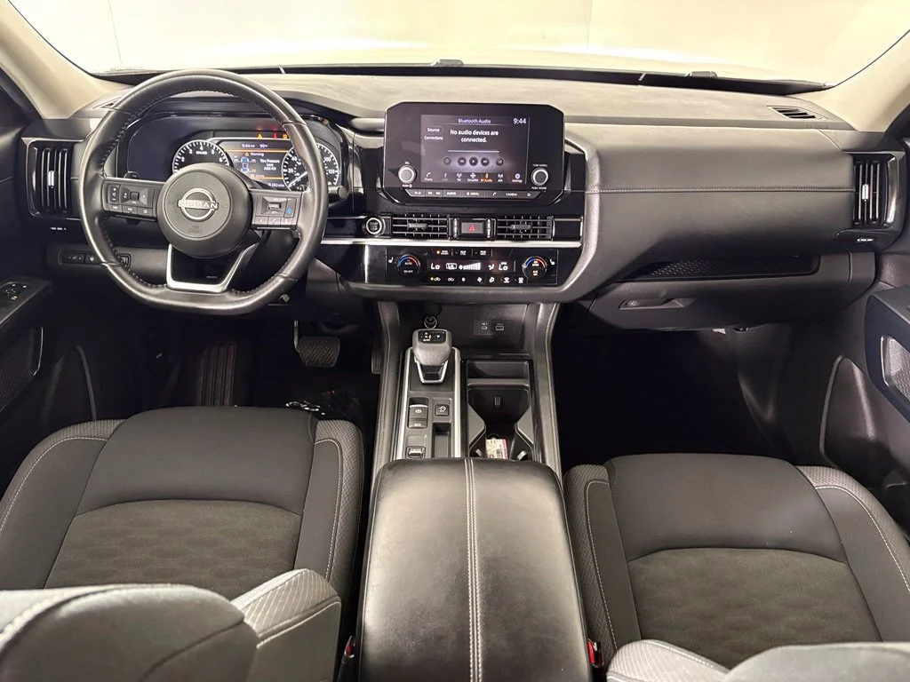 Used 2024 White Nissan SV image 41