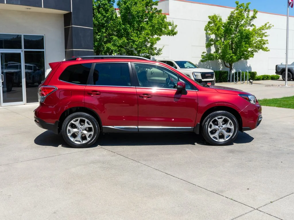 Used 2018 Red Subaru 2.5i Touring image 49