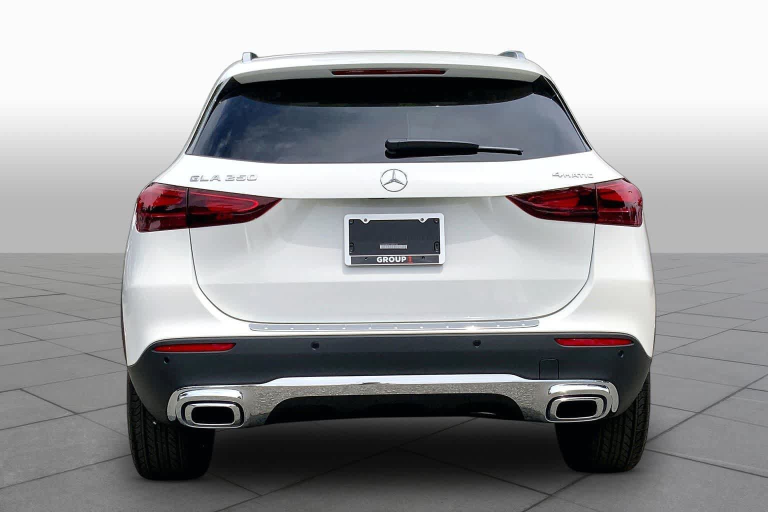 New 2026 Polar White Mercedes-Benz GLA 250 image 4