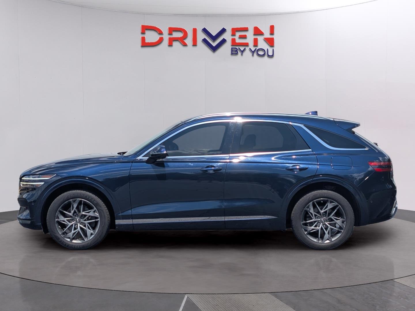 Used 2022 Adriatic Blue Genesis 2.5T image 2